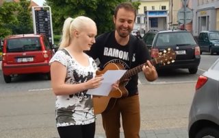 VIDEO: Já mám ráda sex, zpívala posluchačka! A&nbsp;dostala vstupenky