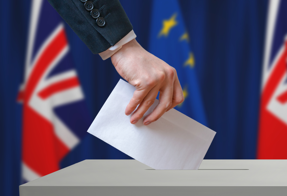 Summit 27 zemí EU podpořil text dohody o&nbsp;brexitu, oznámil Tusk