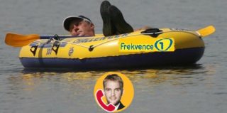Prezident se těší na&nbsp;dovolenou. A&nbsp;zve Frekvenci 1 do nafukovacího člunu!