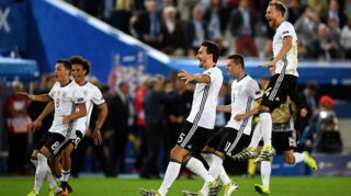 Němci na&nbsp;penalty porazili Italy a&nbsp;jsou v&nbsp;semifinále Eura!