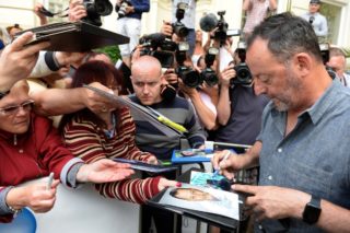 FOTO: Herec Jean Reno dorazil do Varů! V&nbsp;Čechách natočí dobrodružný velkofilm