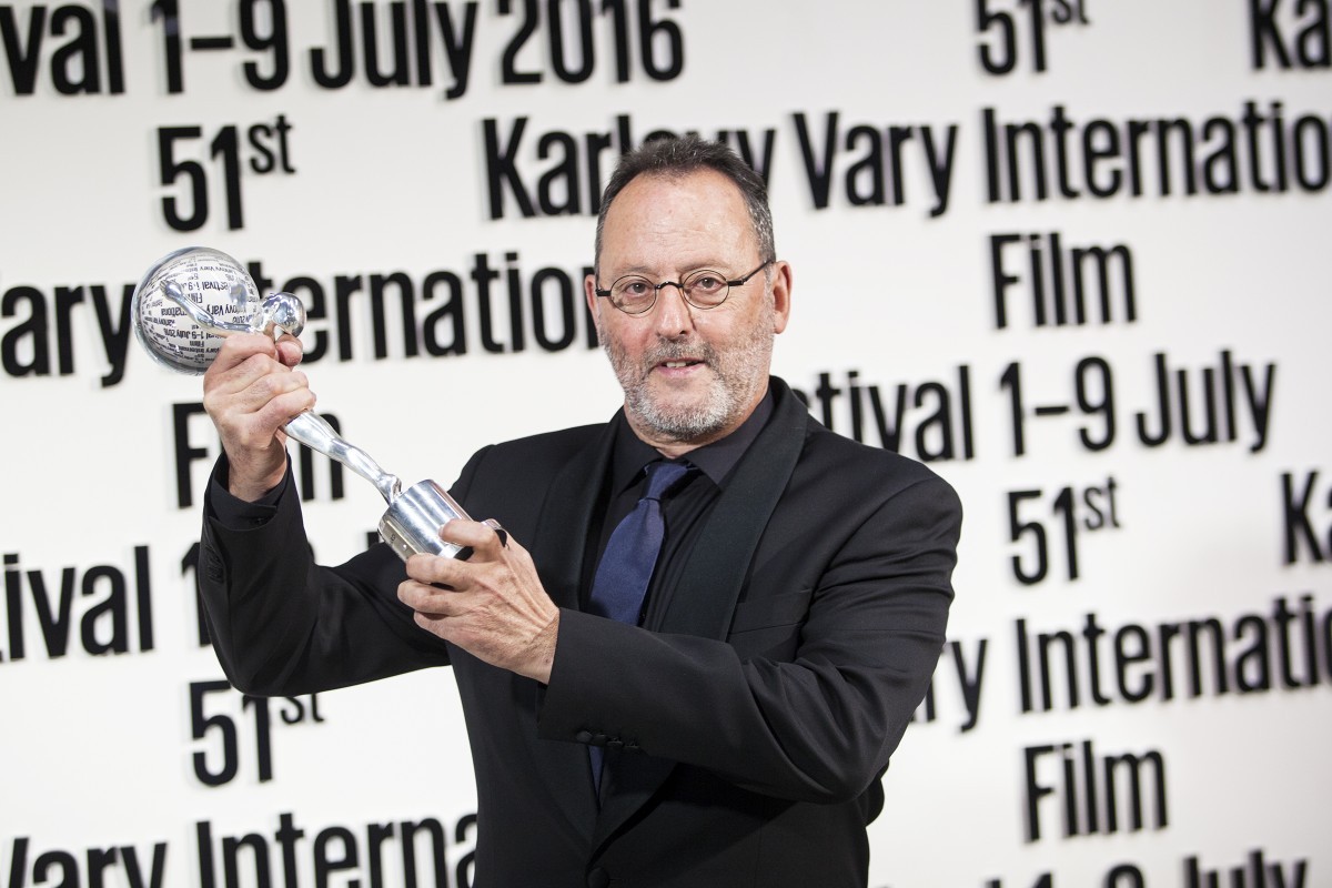 VIDEO: Jean Reno dostal ve Varech cenu! A pak promluvil o svém životě
