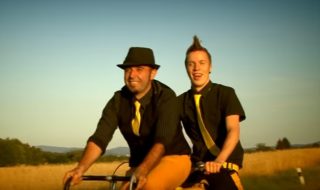 VIDEO: Co dělá Míra Michalálek, když zrovna nejede na&nbsp;kole do Bibione?