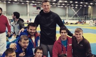 Vlajku ponese na&nbsp;zahájení olympiády obr Krpálek. Vybrali ho sami sportovci