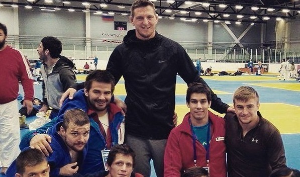 Vlajku ponese na zahájení olympiády obr Krpálek. Vybrali ho sami sportovci