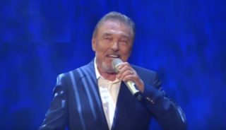 VIDEO: Uzdravený Gott živě zpívá Jdi za štěstím! Podívejte se