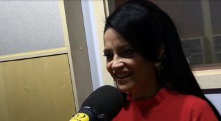 VIDEO: Fotograf mi řekl, že ze mě hezkou neudělá a&nbsp;že zkusíme umění, vzpomíná Lucie Bílá!