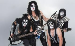 Famózní proměna ve Tváři: Z&nbsp;Etzlera je rocková hvězda kapely KISS, přijde i&nbsp;Jackson!