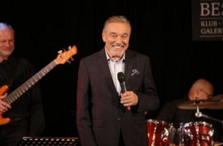 Karel Gott má za sebou úspěšný koncert v&nbsp;Malostranské besedě! Před ním zašel do kostela