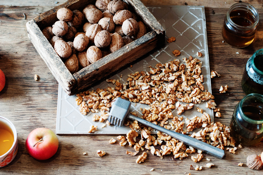 Máte hodně vlašských ořechů? Poradíme vám, jak na&nbsp;nich vydělat!