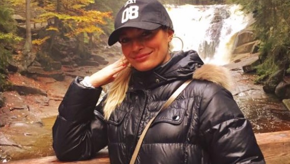 FOTO: Lucie Borhyová odpočívala o&nbsp;víkendu v&nbsp;přírodě! Poznáte, kde?