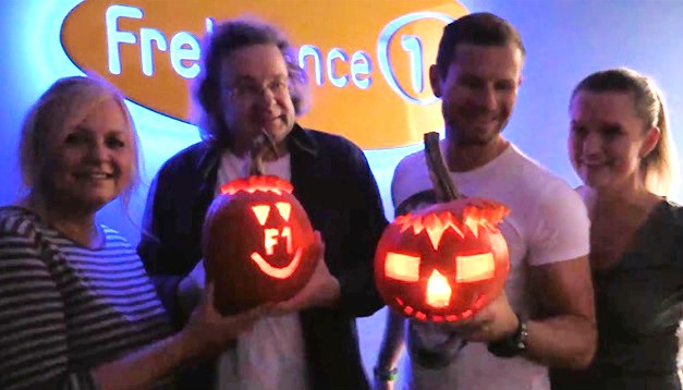 Také Frekvence 1 dlabe dýně. Komu se to povedlo lépe? VIDEO