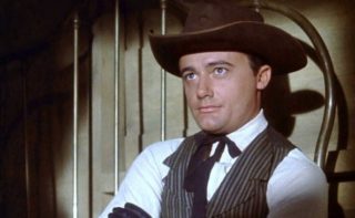 Zemřel poslední ze Sedmi statečných! Robert Vaughn podlehl leukémii