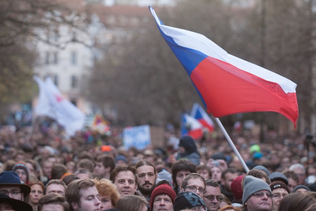 17.&nbsp;listopad v&nbsp;Česku: Oslavy, pieta i&nbsp;demonstrace. PŘEHLED AKCÍ