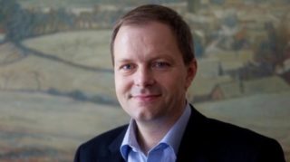 „Všechny školy si stěžovaly na&nbsp;chování předchozího úřadu.“ řekl Marcel Chládek pro&nbsp;Frekvenci 1
