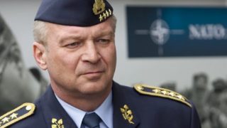 Vlastimil Picek, ministr obrany