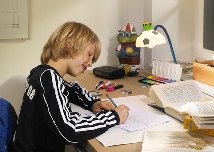 Jak správně sedět od 1.třídy s&nbsp;fyzioterapeutkou Skalskou