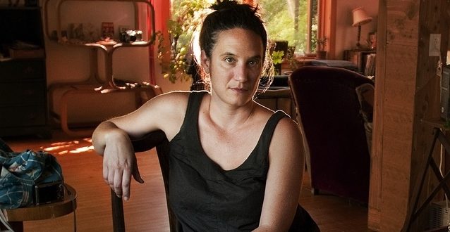 Fotografka procestovala svět, aby se setkala se všemi lidmi, co má na Facebooku