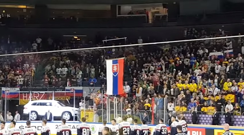 Trapas na MS: Slovákům po zápase zahráli špatnou hymnu, reakce fanoušků mluví za vše. VIDEO