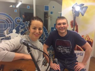 PÍSNIČKA S&nbsp;PŘÍBĚHEM Kataríny Knechtové: FEA aneb Láska se dá vyjádřit i&nbsp;chemicky