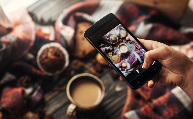 Závisláci na Instagramu, radujte se! Pravidelné pořizování fotek zlepšuje paměť, ukázala studie