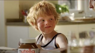 Italové bojkotují potraviny kvůli palmovému oleji! Nutella je nezávadná, brání se Ferrero v&nbsp;reklamě