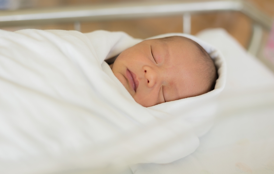 Žena porodila holčičku v&nbsp;56 letech! Dítě počala přirozenou cestou