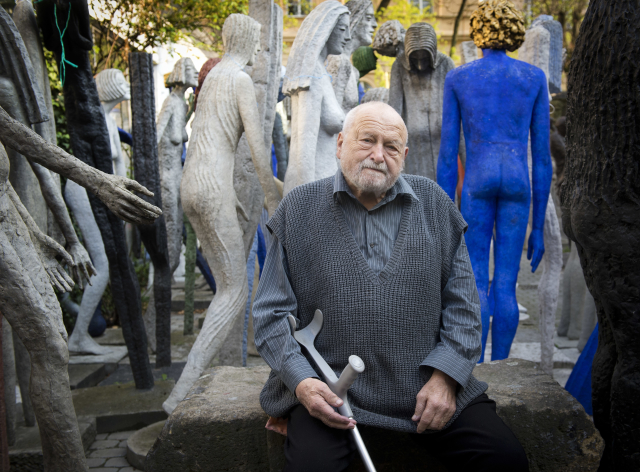 Zemřel sochař Olbram Zoubek. Umělci, který vytvořil posmrtnou masku Jana Palacha, bylo 91 let
