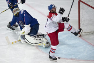 Dvěma góly se pod pátou výhru v&nbsp;řadě podepsal Řepík. Česko – Francie 5:2