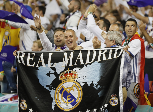 Real porazil Juventus 4:1 a&nbsp;jako první obhájil triumf v&nbsp;LM