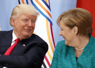 Donald Trump ocenil Angelu Merkelovou jako skvělou a&nbsp;inspirující vůdkyni