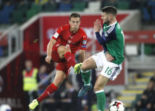 Fotbalisté prohráli 0:2 v&nbsp;Severním Irsku, na&nbsp;mistrovství světa si nezahrají