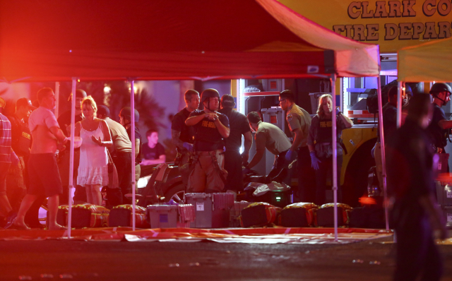 Střelba v Las Vegas je nejhorší v dějinách USA, zemřelo 58 lidí. Vrah žil v komunitě seniorů