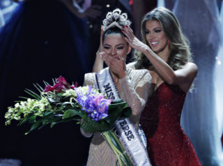 Novou Miss Universe je krásná Jihoafričanka. Češka do finále nepostoupila
