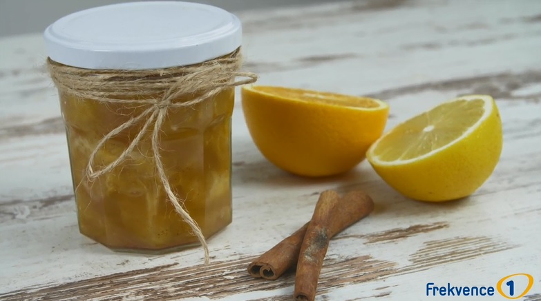 Chuťovky Frekvence 1: Recept na pečený čaj. Udělejte si zásobu vitamínů na podzim a zimu