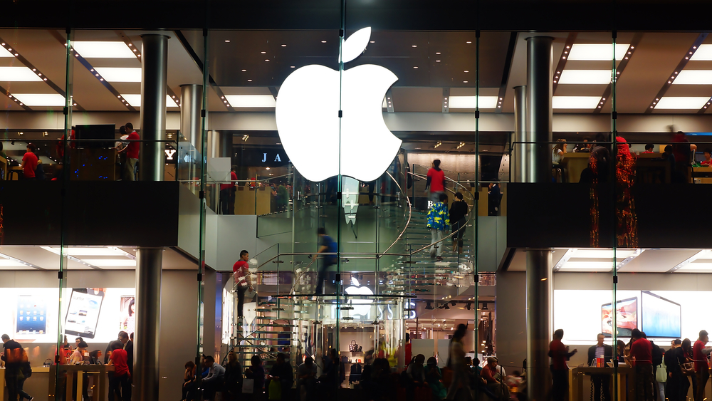 V Praze by podle Babiše mohla vzniknout prodejna Apple Store