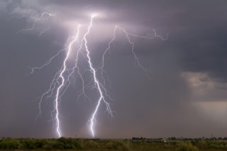 Vzácný úkaz nad Českem: Na&nbsp;nebi se objevil nadoblačný blesk elf, měřil až 400 kilometrů