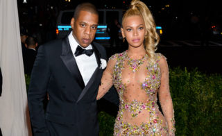 Zpěvačka Beyoncé je těhotná s&nbsp;dvojčaty. Podívejte se, jak světu tuhle novinku oznámila