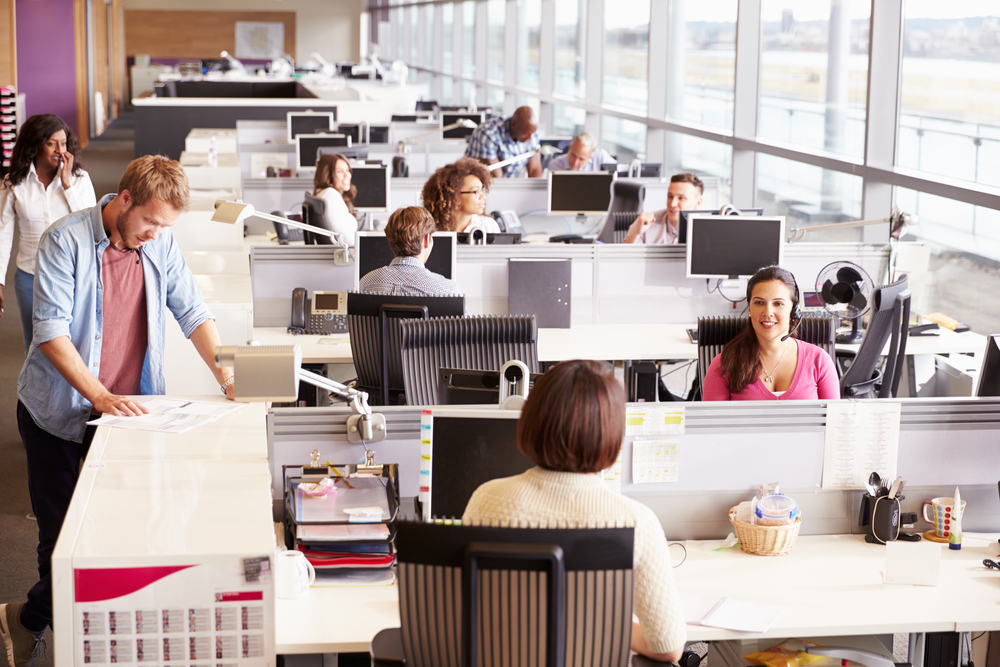 Práce v&nbsp;otevřené kanceláři dělá z&nbsp;lidí věčně nemocné asociály, ukázala studie. Není pro&nbsp;každého, říká psycholožka