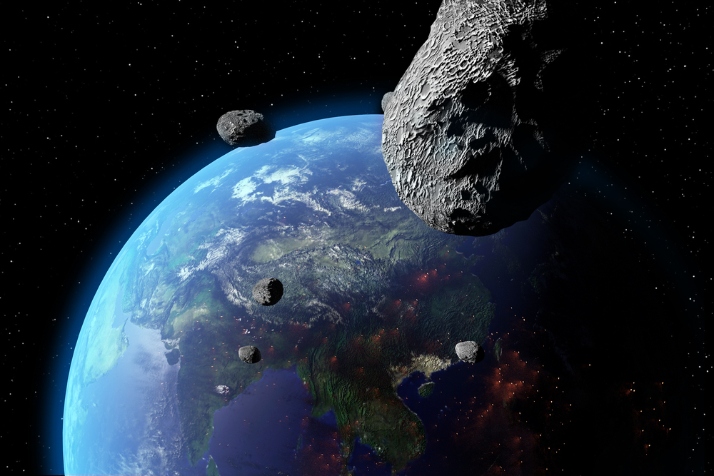 NASA: Asteroid velikosti mrakodrapu proletí kolem Země, bude jasnější než Měsíc