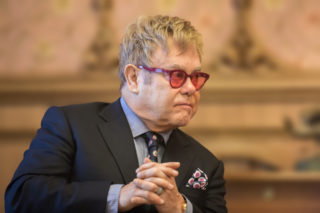 Elton John po&nbsp;50 letech končí s&nbsp;koncerty, trápí ho zdravotní obtíže