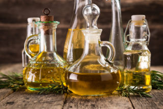 Jaký typ oleje našemu organismu nejvíce prospívá? Rady nejen pro&nbsp;hospodyňky