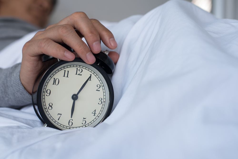 Více než polovina Čechů vstává do práce ráno před 6:00. A&nbsp;vy? ANKETA