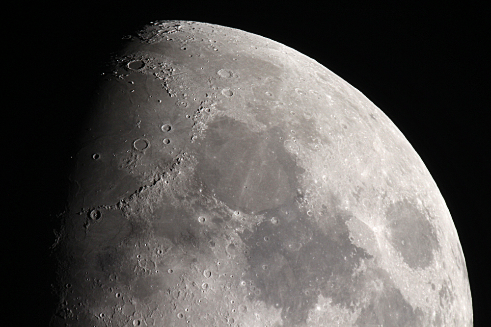 Astronautům není co závidět, měsíční prach je toxický, tvrdí vědci