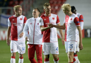 Fotbalisté Slavie vyhráli v&nbsp;derby nad Spartou 2:0