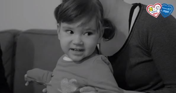 Rádio srdcem pro&nbsp;Život dětem. Komu pomáháme? Sofinka trpí spinální svalovou atrofií