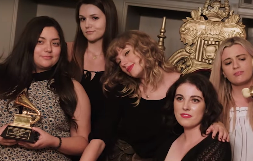 VIDEO: Tak to je sen! Taylor Swift si k sobě domů pozvala 500 fanoušků