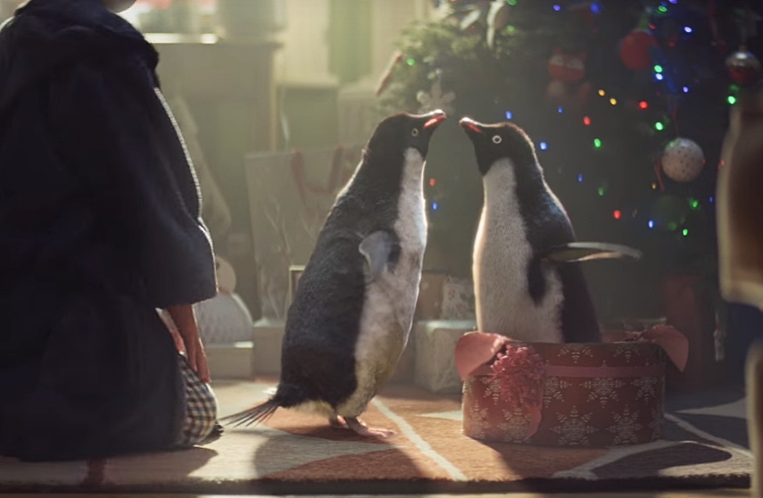 Spice Girls na&nbsp;nákupech a&nbsp;dojemní tučňáci. 5 nejlepších vánočních reklam