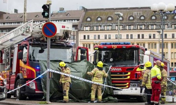 Útok ve finském Turku vyšetřuje policie jako teroristický čin