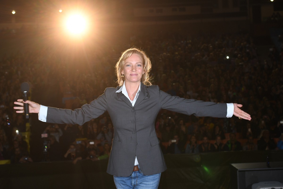 Tvrdá a rázná Uma Thurman! Eben ji musel přemlouvat k rozhovoru. VIDEO